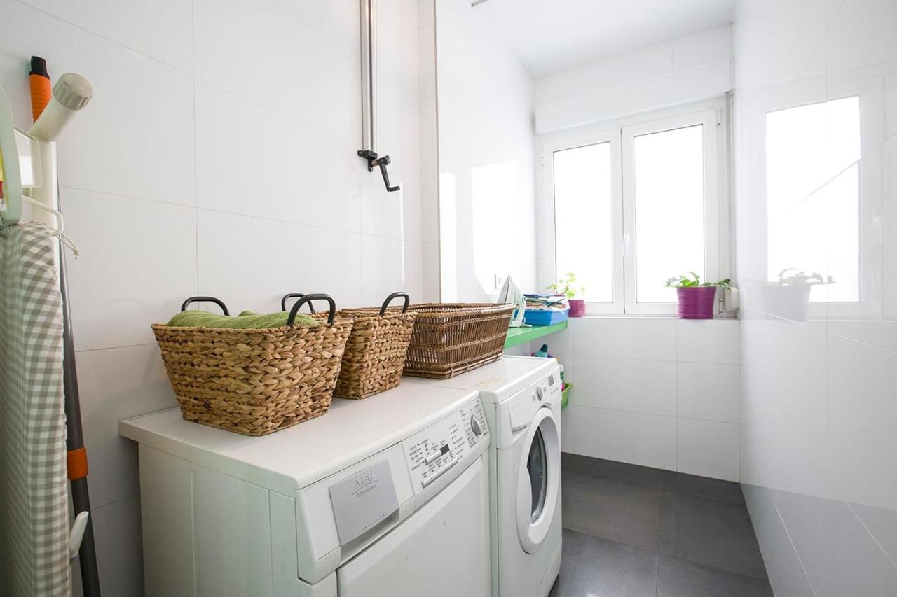 Habitacion En Vivienda Gran Via ビルバオ エクステリア 写真