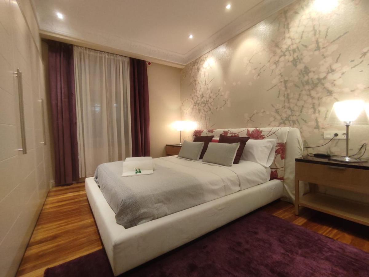 Habitacion En Vivienda Gran Via ビルバオ エクステリア 写真