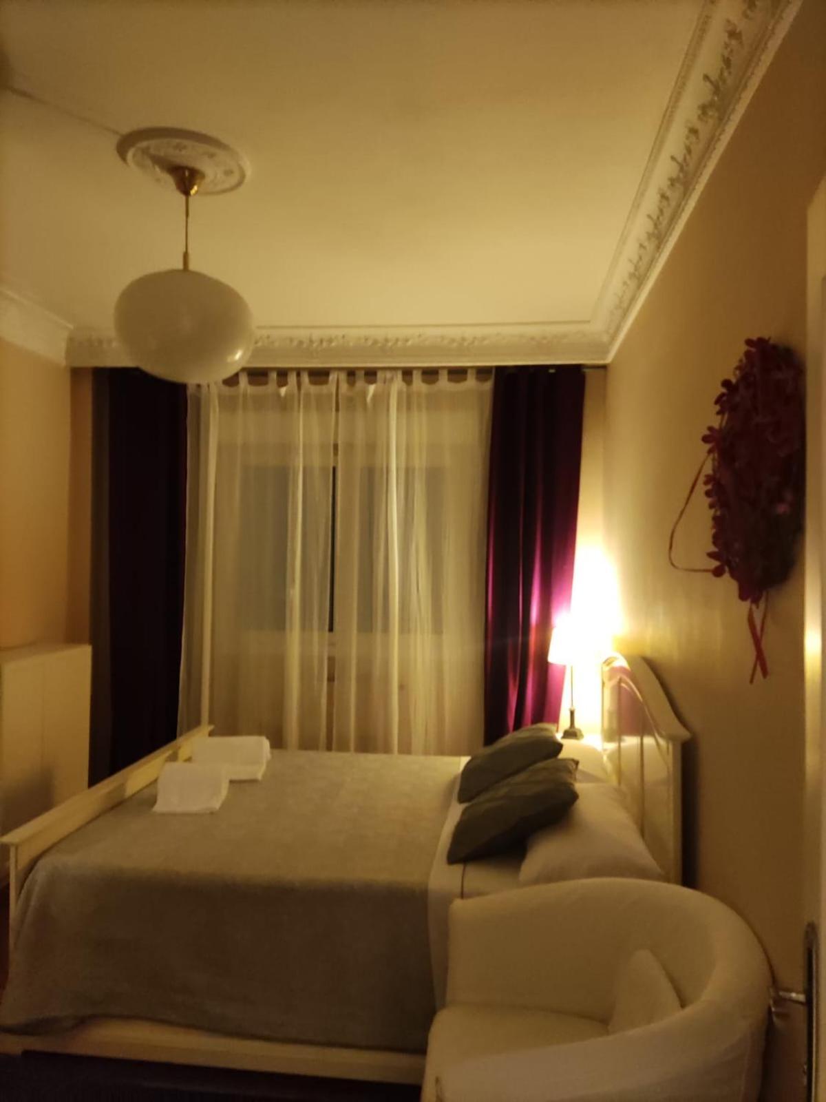 Habitacion En Vivienda Gran Via ビルバオ 部屋 写真